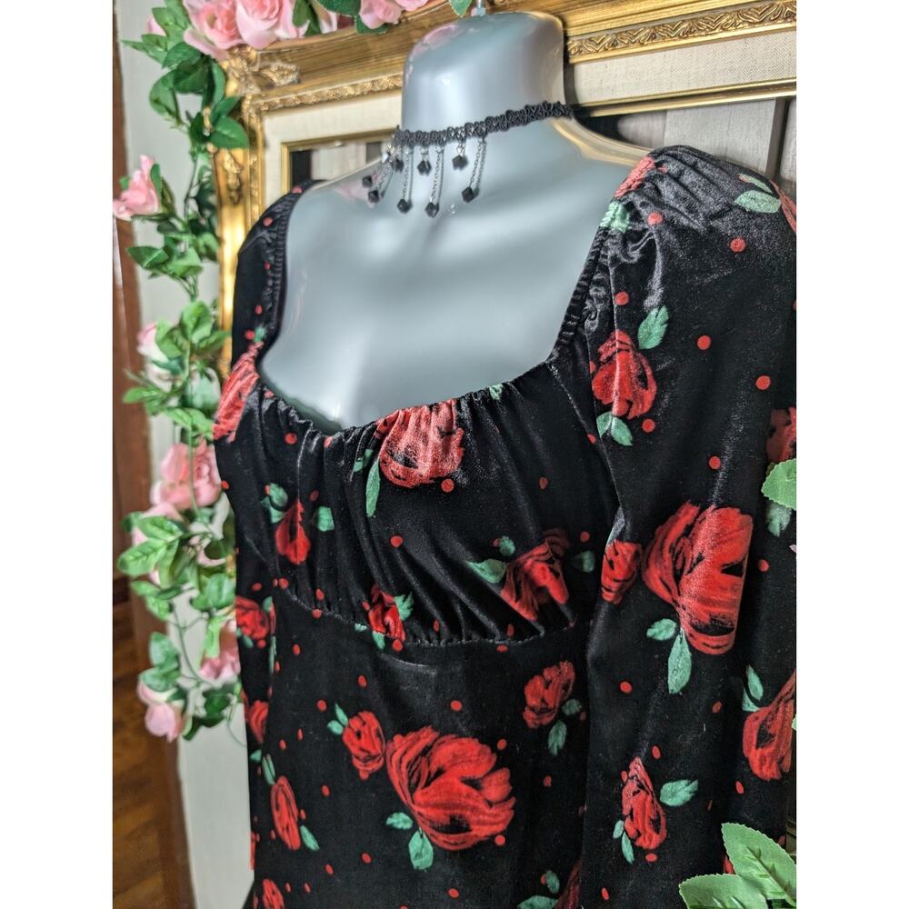 FOREVER 21 Black Velvet Floral Mini Dress Square Neck Long Sleeve Ruffle Hem M - Picture 2 of 4